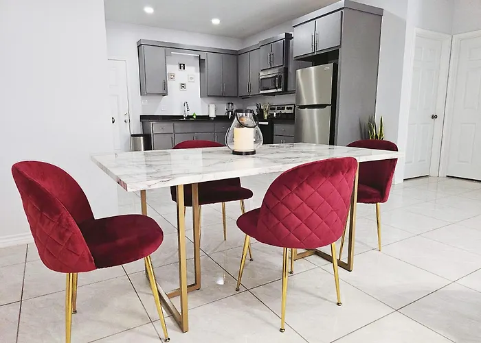 Beautiful Apartment 9 Min To Mercedes Outlets